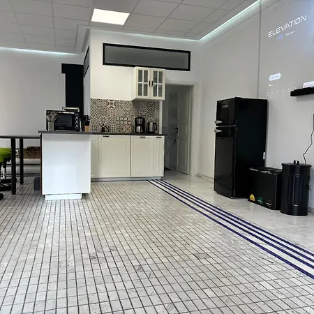 Appartement Arche 1 *